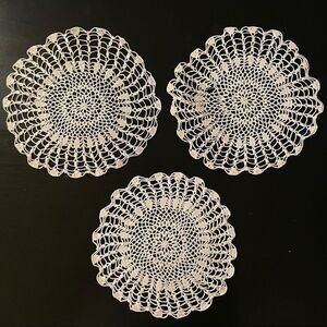 Vintage Round Large Doilies 
